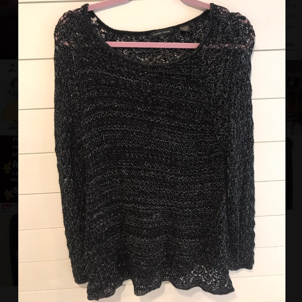 🌟 JEANNE PIERRE | 2/$20 Black&Silver Knit Sweater